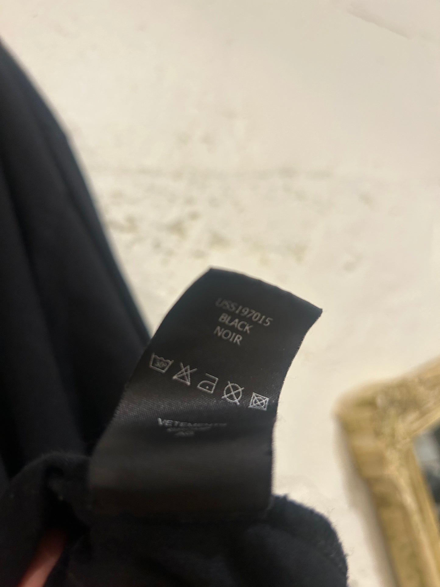 Vetements S/S '19 Georgia Turtleneck