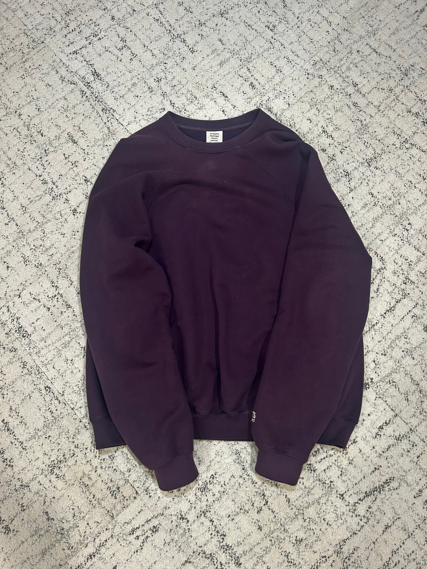 Vetements AH/17 ‘unskinny’ crewneck