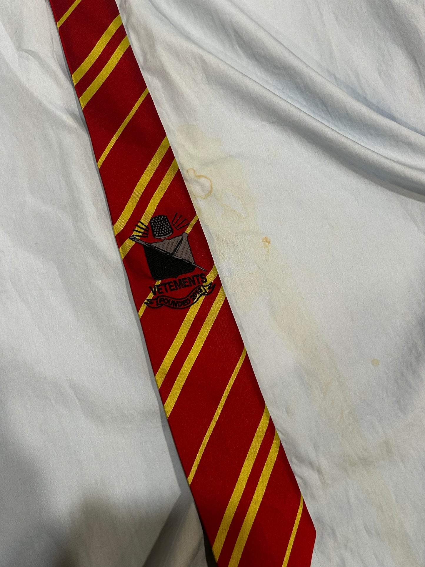 Vetements 2020 Tie Shirt