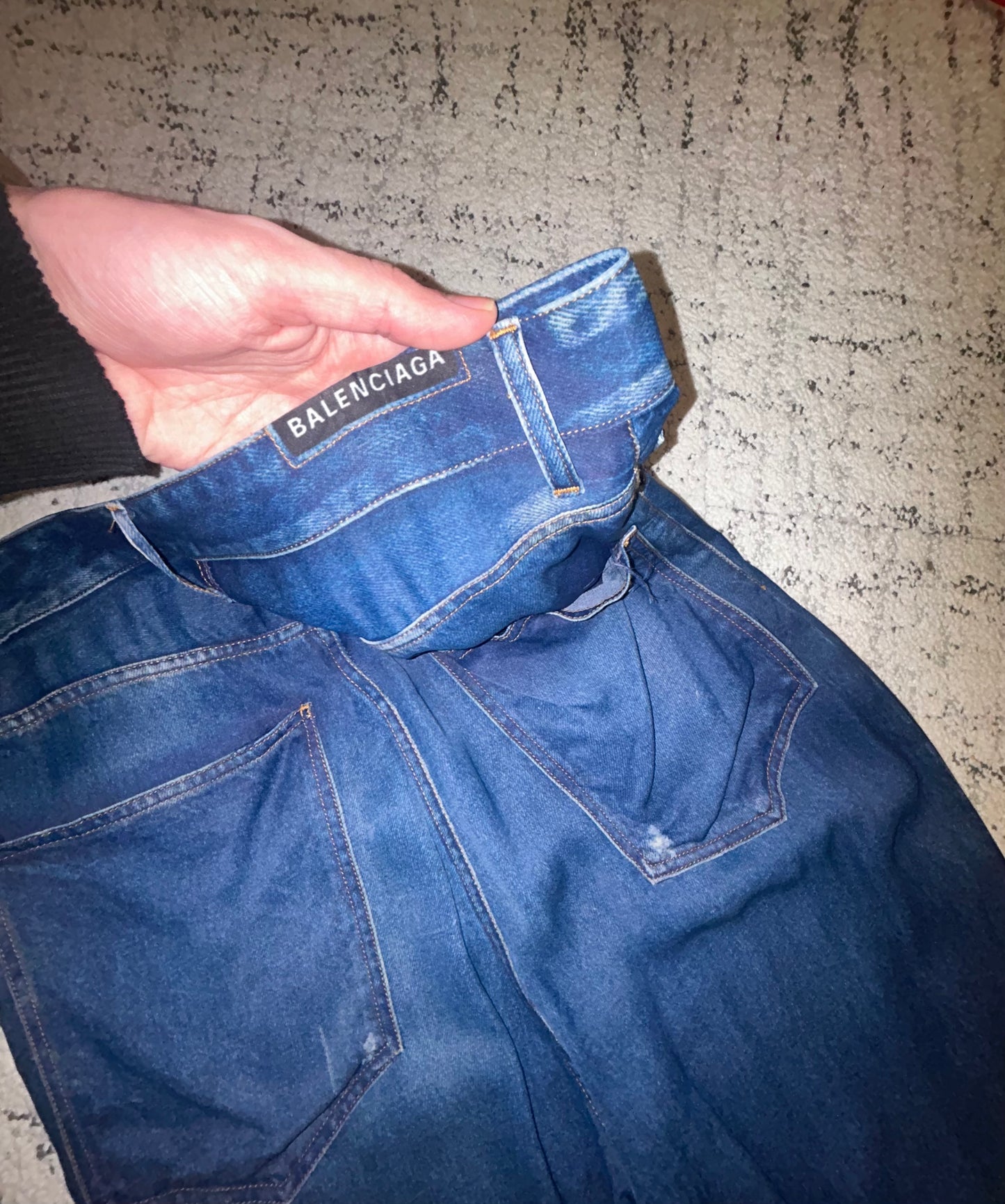 Balenciaga 2019 tromp loeil “jeans”