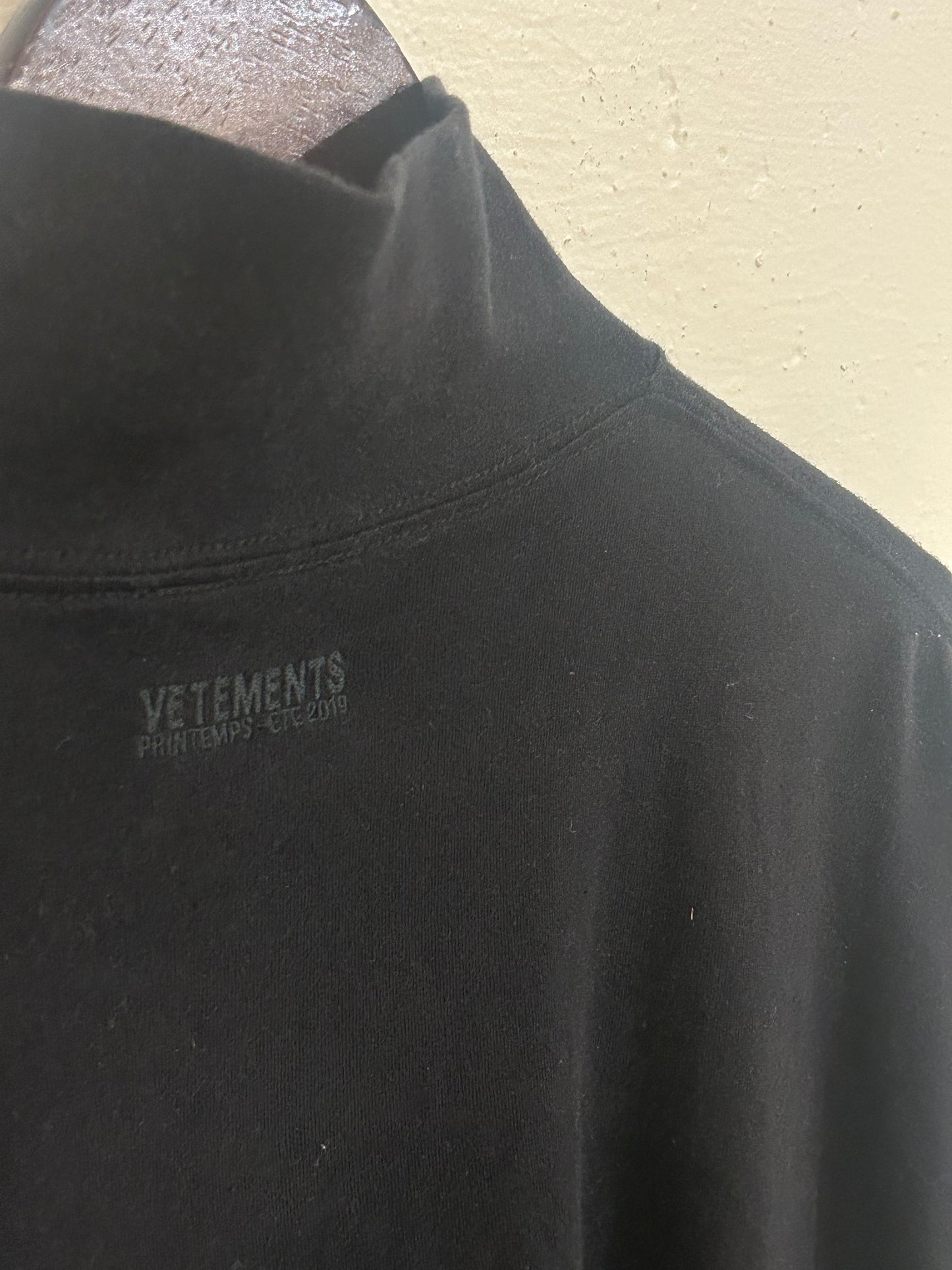 Vetements S/S '19 Georgia Turtleneck