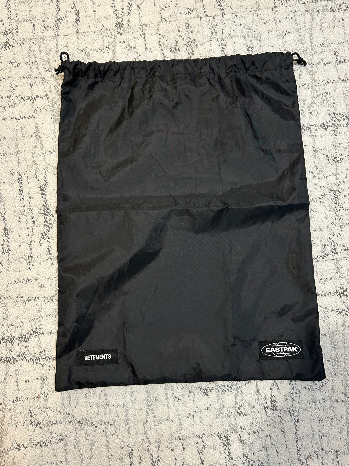 VETEMENTS 2 IN 1 BAG