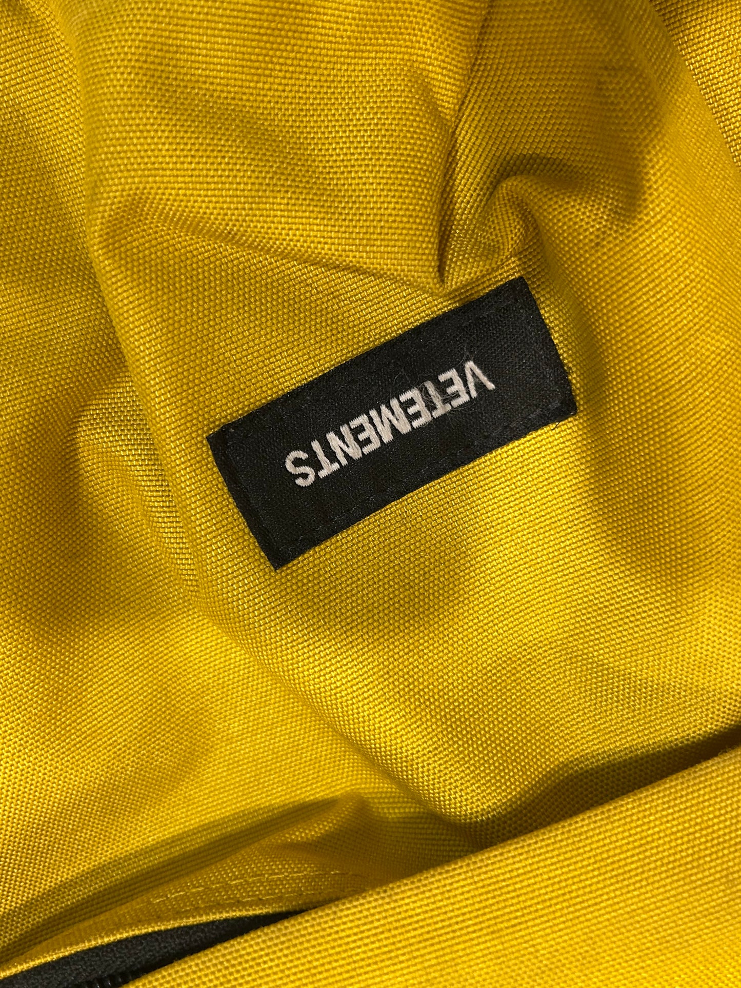 VETEMENTS 2 IN 1 BAG