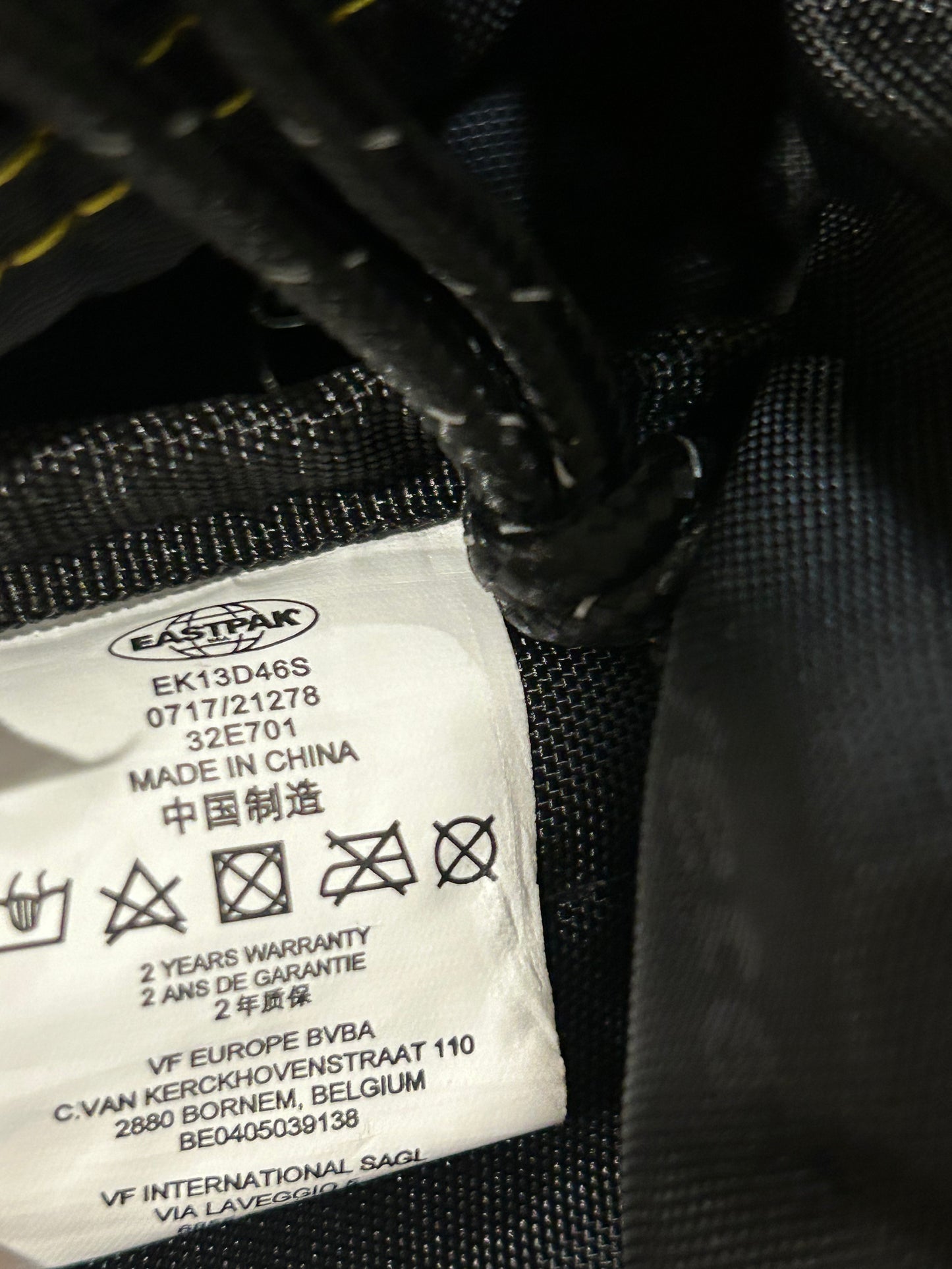 VETEMENTS 2 IN 1 BAG